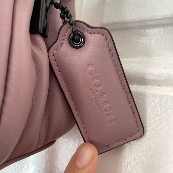 Coach Pillow Tabby Shoulder Bag 18 in color lilac - Picture 5 of 13